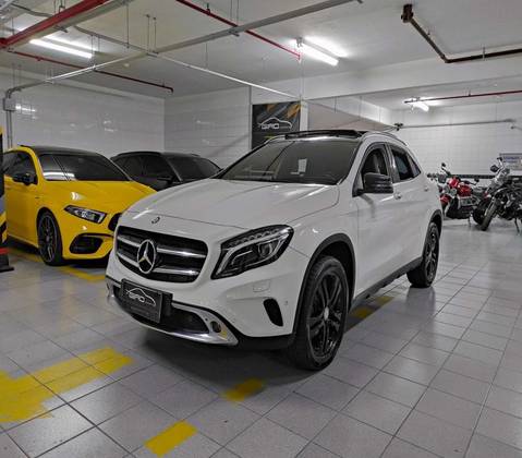 MERCEDES-BENZ GLA 200 1.6 CGI ENDURO 16V TURBO FLEX 4P AUTOMÁTICO